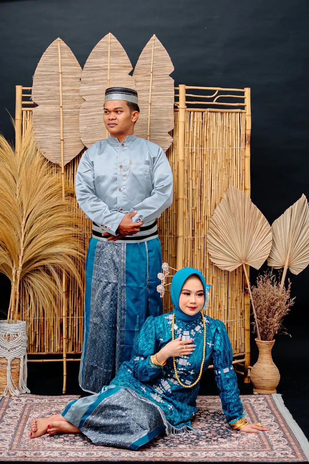Anwar & Dian A8